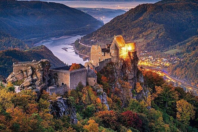 3 Castles & Wine Private Tour in Wachau Valley (incl. Melk Abbey) - Dürnstein, River Views, and Richard the Lionheart