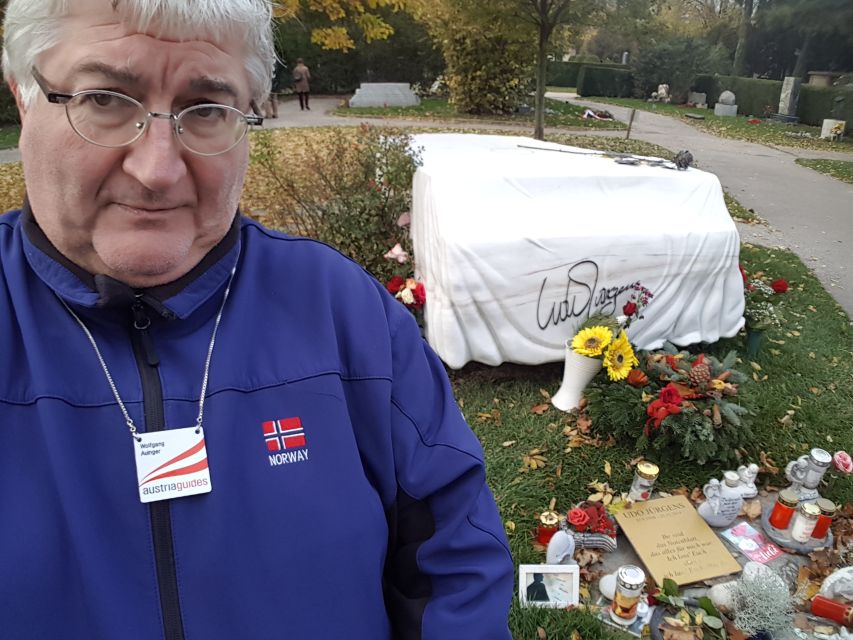 3-Hour Walking Tour of Vienna Central Cemetery - The first steps inside a huge burial ground