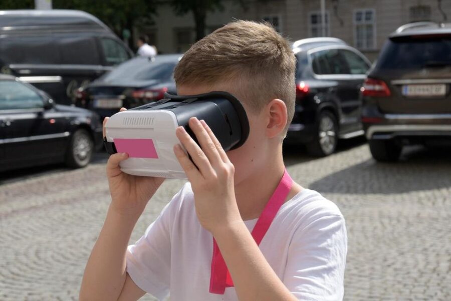 3D Salzburg: Unique VR-Tour - Meeting Sabine Rath at Mirabellplatz