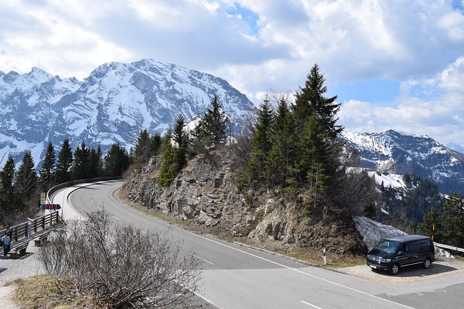Alpine Majesty: Eagle's Nest, Salt Mine Salzburg & Berchtesgaden - Berchtesgaden lunch and a Bavarian pause