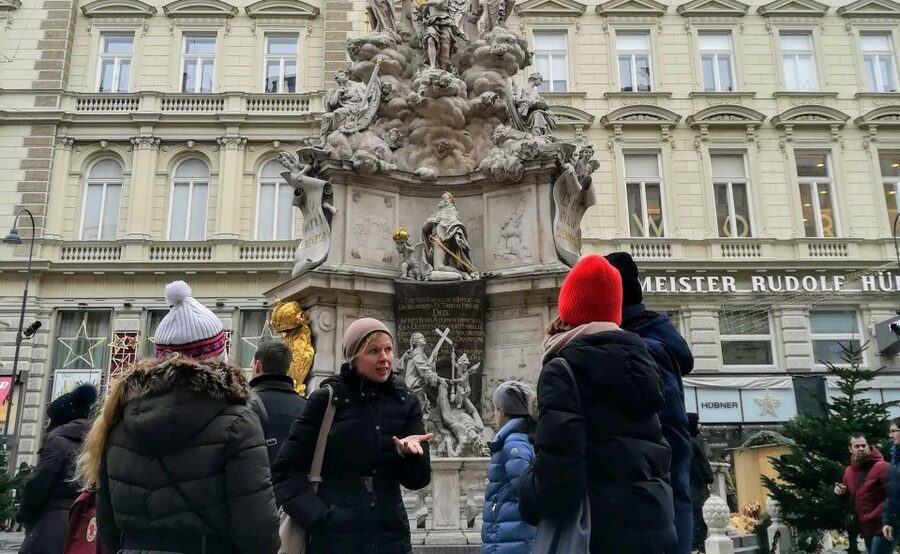 An Introduction to Vienna Walking Tour - First, sort out the Vienna and Berlin problem