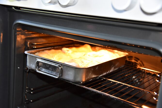 Austrian Apple Strudel Cooking Class including Lunch in Salzburg - Key points before you book