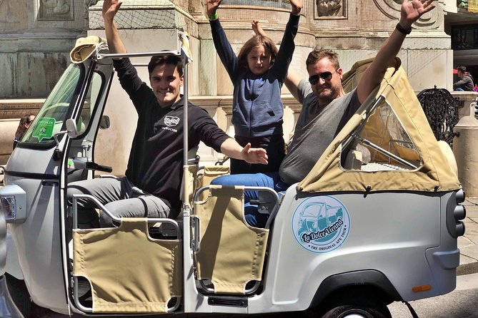 Best of Vienna Tour in TUK TUK! - A one-hour introduction to Vienna