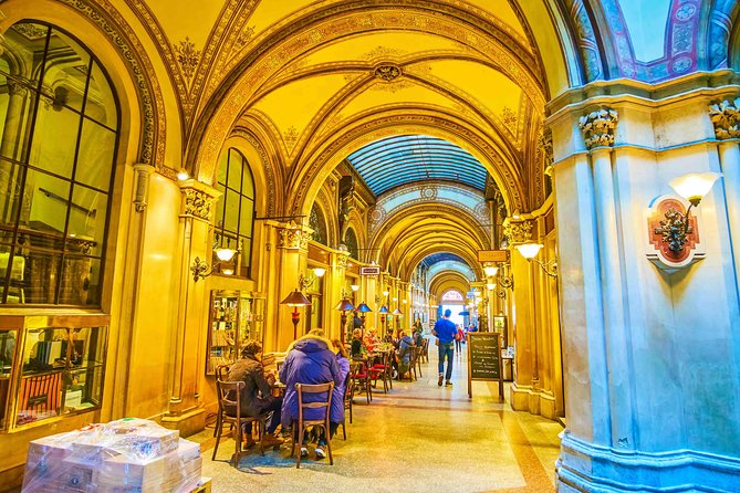 Bicycle tour - Vienna Complete - The Hofburg and Ringstrasse: Vienna’s imperial front door
