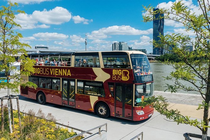 Big Bus Vienna Hop-On Hop-Off Sightseeing Tour - Hundertwasser House and Stadtpark