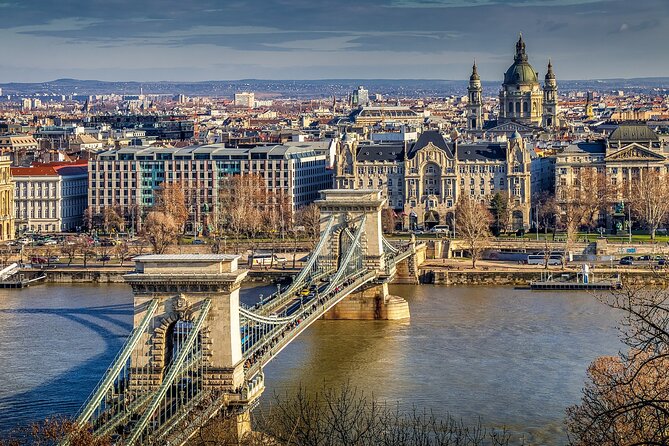 Budapest Small-Group Day Trip from Vienna with Local Guide - St. Stephen’s Basilica, the Market Hall, and Vaci Street