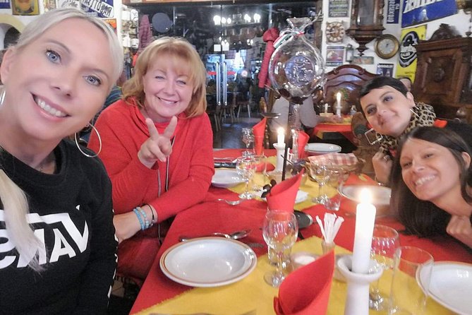 Budapest to Vienna Private Costumizable Day Tour with Lunch - Lunch near Schönbrunn, with Austrian comfort food