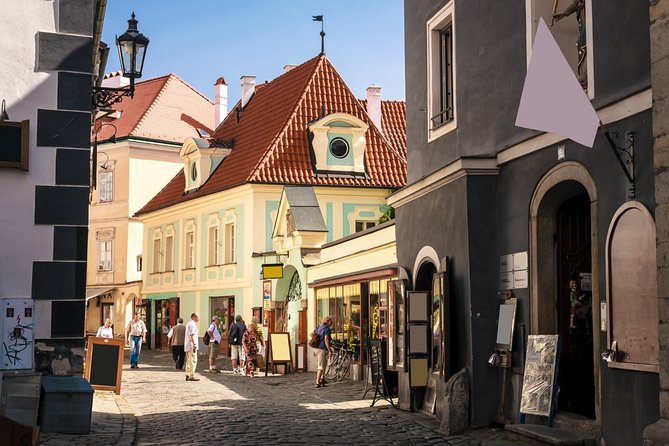 Cesky Krumlov Small-Group Day Trip from Vienna - Ottenstein Castle: a quick photo stop