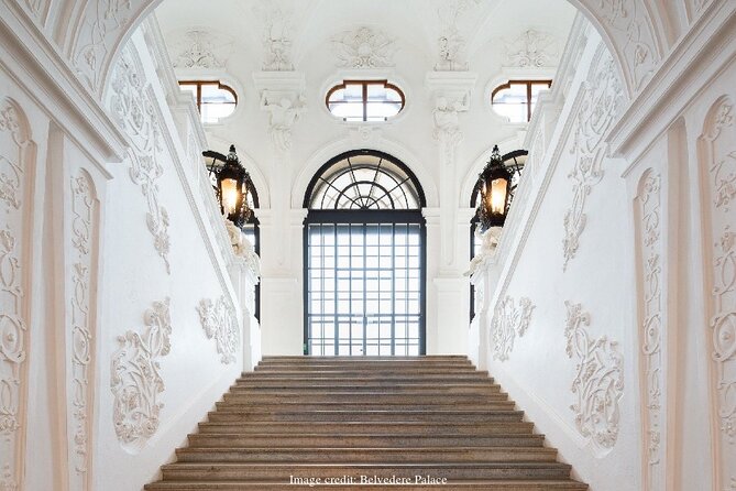 Christmas at Belvedere: 3hr Private Tour of Upper Palace & Market - What the private format is really worth