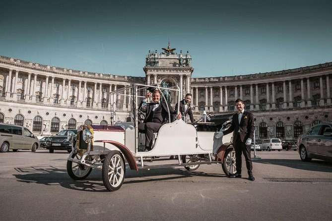 City Sightseeing Tour in an Electro Vintage Car (up to 5 people) - Key Points At a Glance