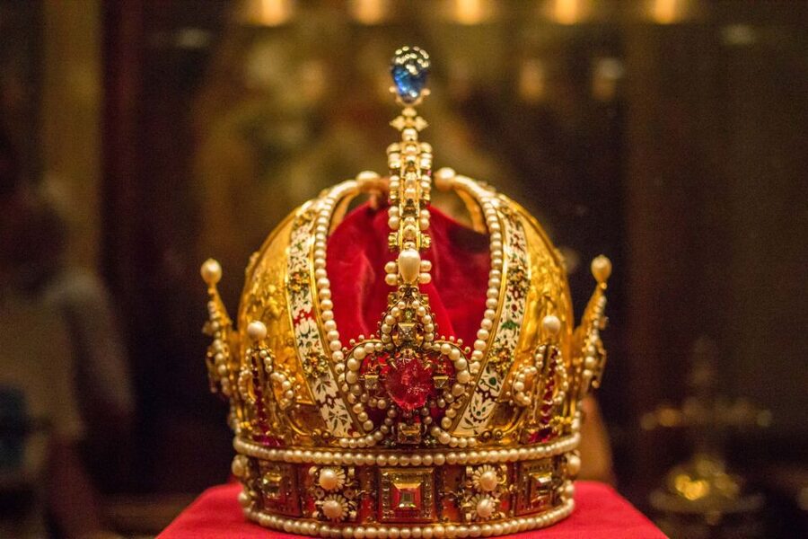 Combo Ticket: Kunsthistorisches Museum & Imperial Treasury - Take a pause beneath the Cupola Hall