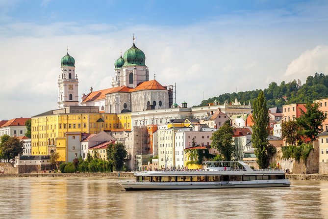 Customized Private Tour to Salzburg for Cruise Guests from Linz or Passau - Sound of Music Country Around Salzburg