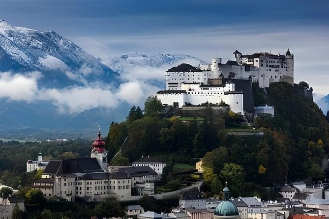 Day Tour from Vienna to Hallstatt and Salzburg with Photographer - What this Vienna day trip is really trying to do