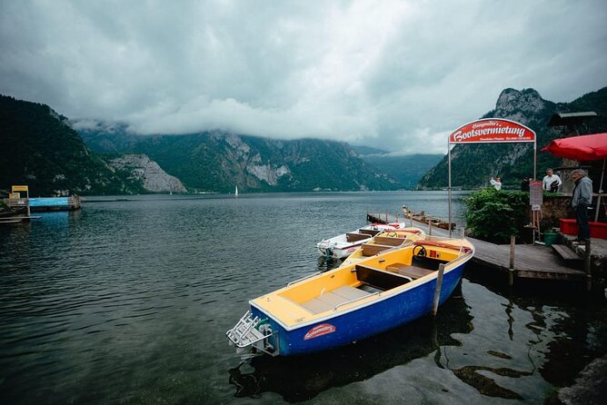 Day Tour from Vienna to Hallstatt and Salzburg with Photographer - Who should book this trip?