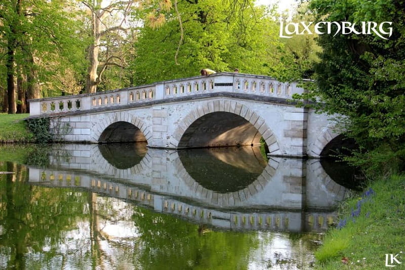 Day Trip from Vienna or Bratislava - Castles around Vienna - Marchfelderhof ends the day with Austrian food and eccentric style