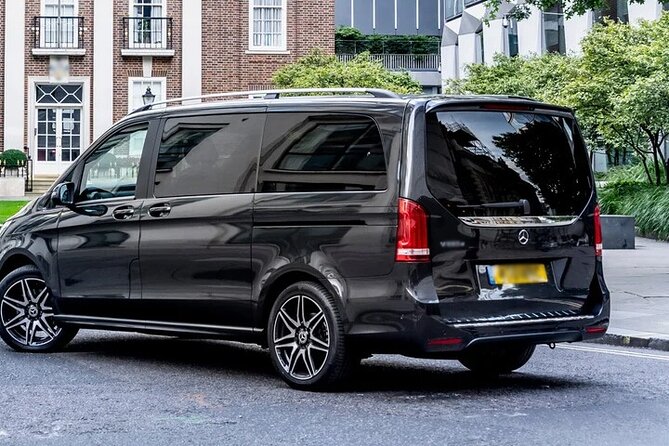 Departure by Private Minivan from Vienna to Vienna Airport VIE - Key points to know before booking