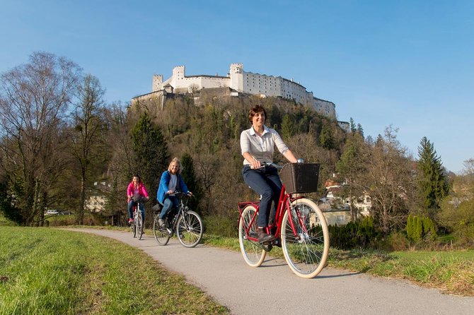 Discover Salzburg by bike: Fun and informative - The longer ride to Hellbrunn Palace