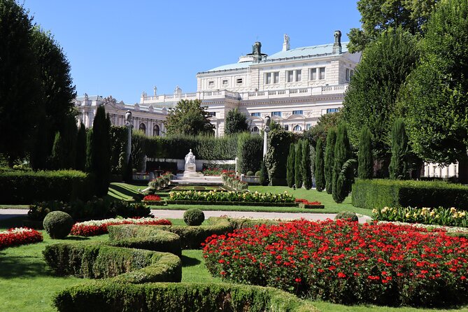 Empress Sisi - The Lady Di of Vienna - Is $42.06 a fair price?