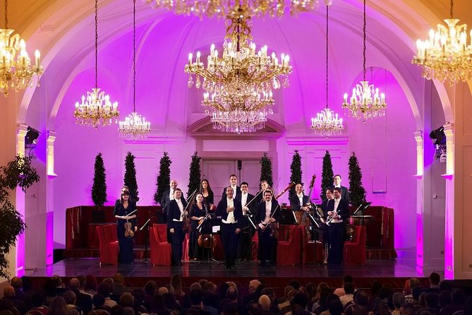 Evening at Schönbrunn Palace Vienna: 3-course Dinner and Concert - Mozart First, Strauss Afterward