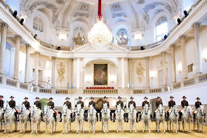 Exciting history tour and discovery of Vienna's secrets - The Hofburg reveals imperial Vienna
