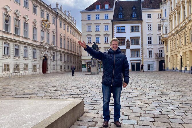 Exciting history tour and discovery of Vienna's secrets - Mozart and the musical capital