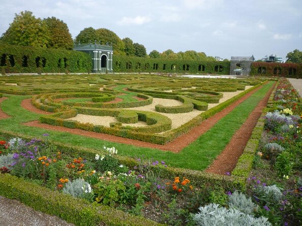 Exclusive Evening at Schönbrunn Palace: After-Hours Audiotour, Dinner, Concert - The evening at a glance