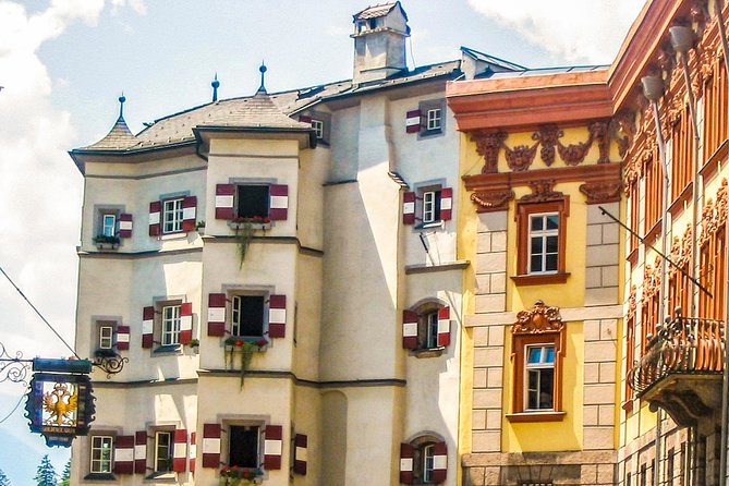 Explore Innsbruck in 60 minutes with a Local - Helbling Haus and the pleasure of looking up