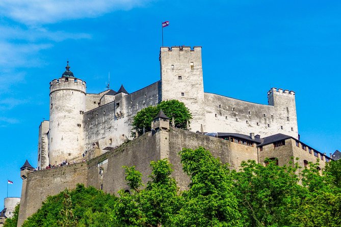 Explore Salzburg in 60 minutes with a Local - Mozart’s residence and his Salzburg years