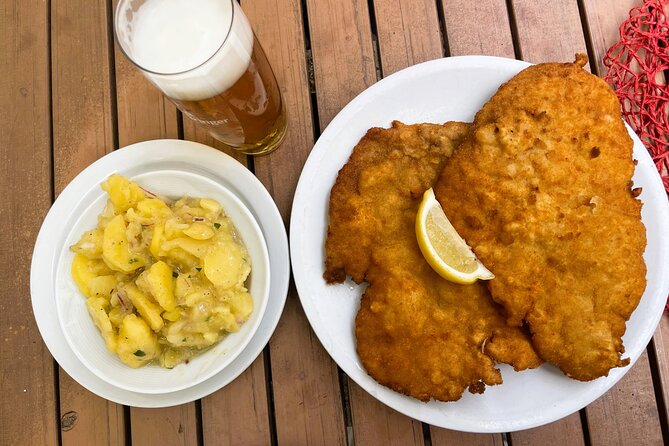 Food Tasting Tour in Hidden Gems of Vienna for Small Groups - How much food and drink do you receive?