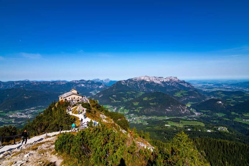 From Munich: Eagle's Nest, Königssee & Salzburg Private Tour - Salzburg old town: a focused afternoon