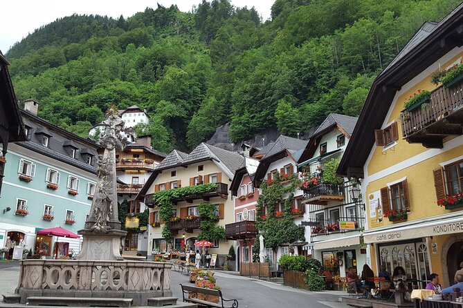 From Prague: Private Hallstatt Alps Day Trip with Lakeside Picnic - A driver, not a guide