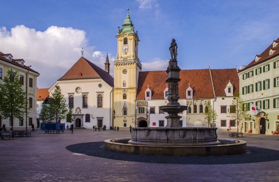 From Vienna: Bratislava Half-Day Trip - Is $205 a fair price?