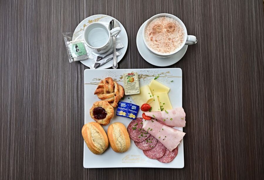 From Vienna: Day Cruise to Bratislava - Arriving in Bratislava with four hours free