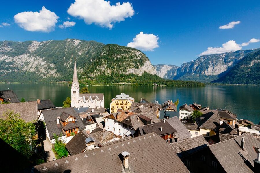 From Vienna: Full Day Trip to Hallstatt and Salzkammergut - Why this Hallstatt trip takes all day
