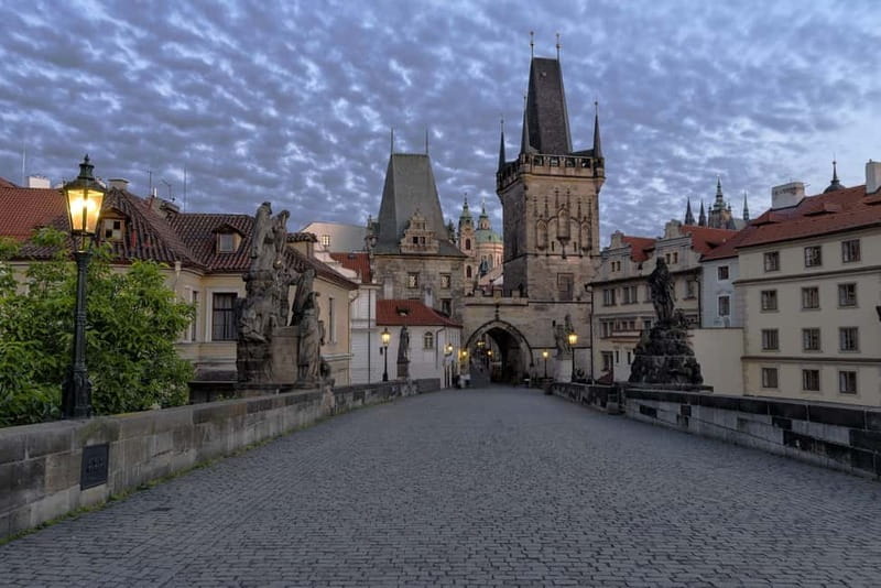 From Vienna: Full-Day Trip to Prague - Old Town Square, Wenceslas Square, and Parisian Street