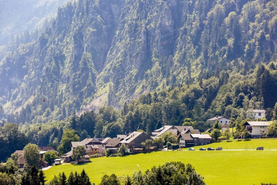 From Vienna: Guided Day Trip to Salzburg - Sound of Music locations for film fans
