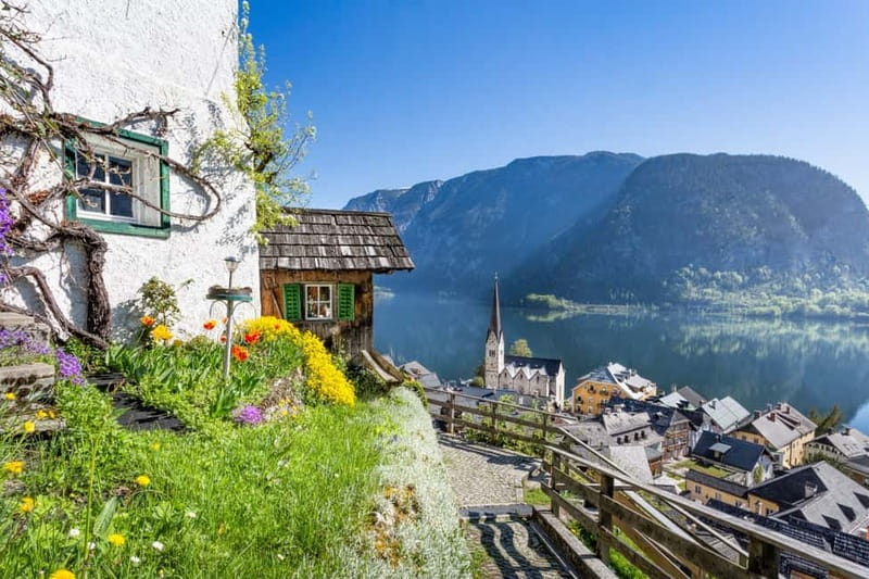 From Vienna: Hallstatt Guided Day Tour - St. Gilgen: a pleasant pause with Mozart connections