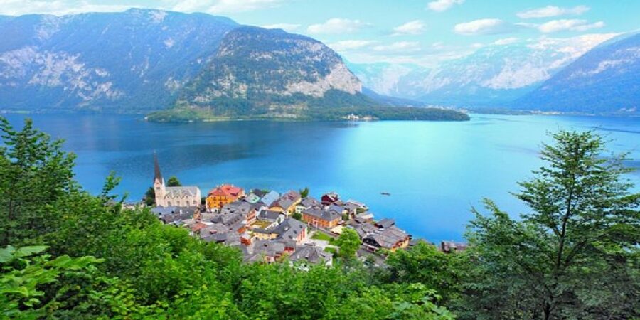 From Vienna: Melk, Salzburg, and Hallstatt Private Tour - Hallstatt and the Skydeck