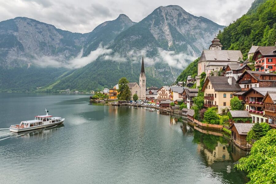 From Vienna: Private Hallstatt Day Tour - Key points at a glance