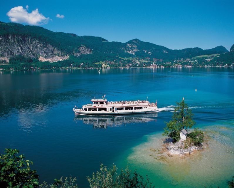 From Vienna: Salzburg and Alpine Lakes Full-Day Trip - Key points at a glance