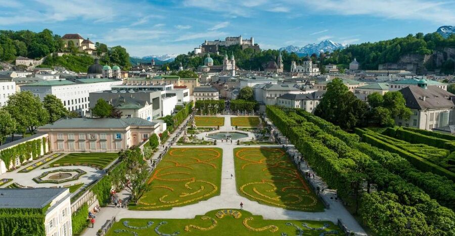 From Vienna: Salzburg and Alpine Lakes Full-Day Trip - The early start and ride west