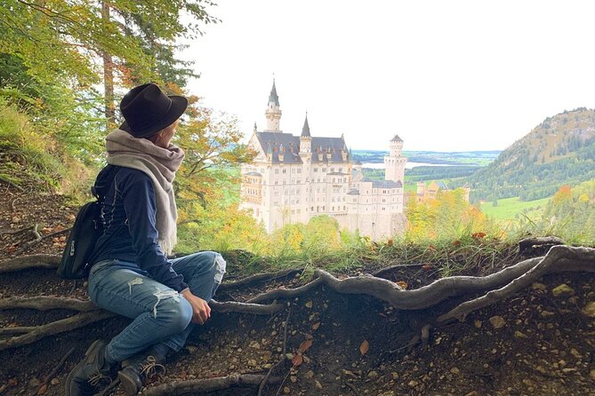 Full day small group Tour in Neuschwanstein from Innsbruck - Reaching Neuschwanstein Castle