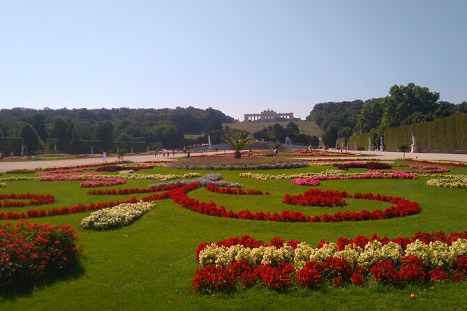 Full-Day Vienna Private Tour from Prague - Belvedere offers another palace view