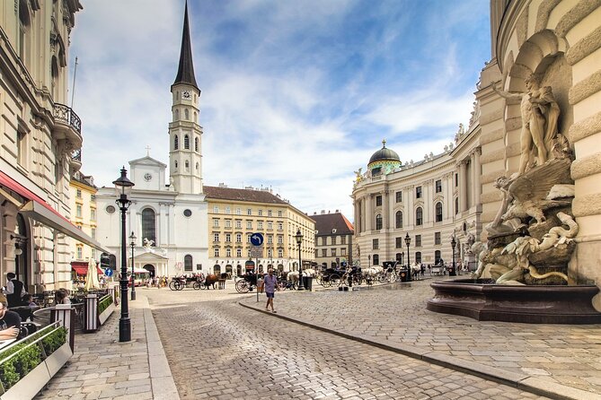 Gems of Vienna-Tour - Starting beside Saint Stephen’s Cathedral at 10:00 am