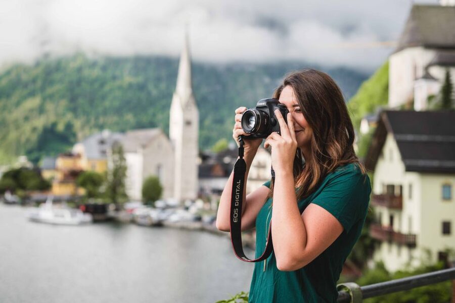 Hallstatt: 2-Hour Guided Walking Tour with Photographer - Climbing the Oberer Weg Above the Rooftops
