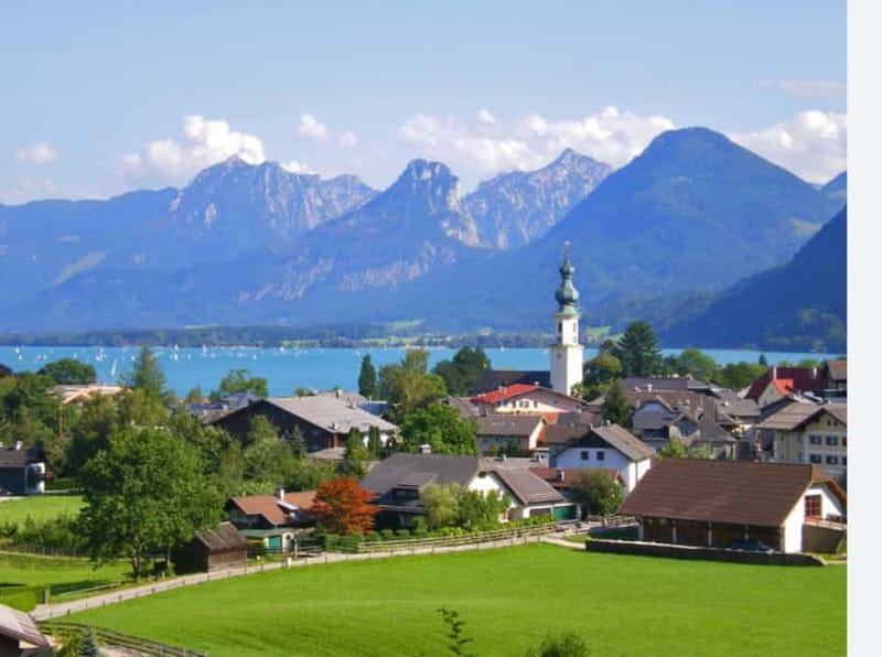 Hallstatt Highlight tour with St. Gilgen Tour from Salzburg - St. Wolfgang and the best photo pause