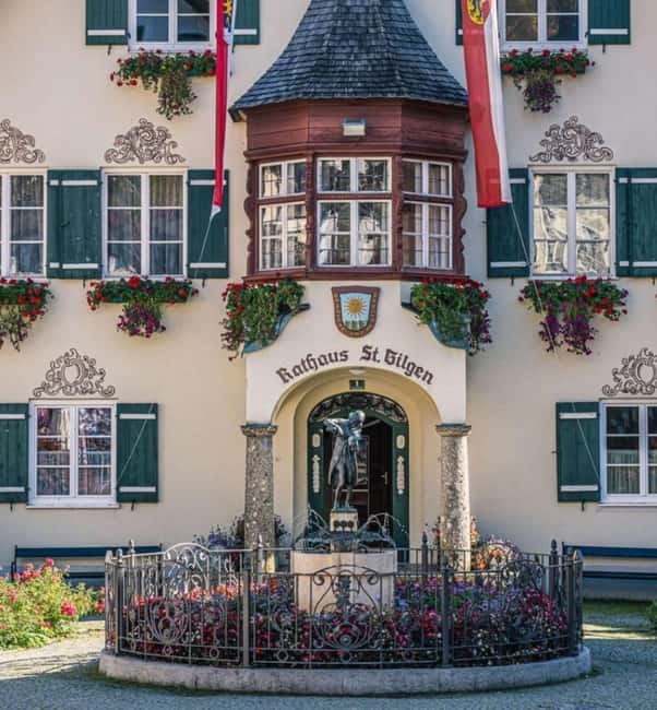 Hallstatt Highlight tour with St. Gilgen Tour from Salzburg - The historic funicular and alpine slide