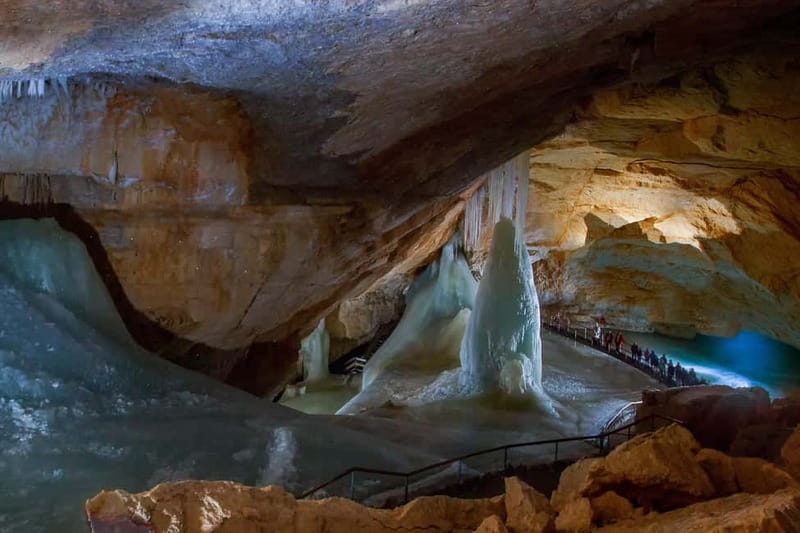 Hallstatt & Ice Cave & 5 fingers Private Trip From Salzburg - Value, flexibility, and the final call