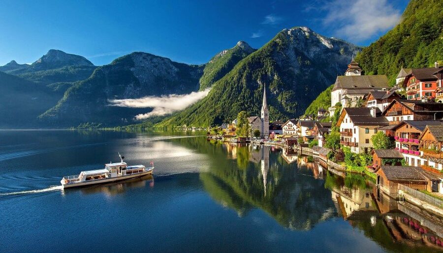 Hallstatt Private Walk Tour - Key points at a glance