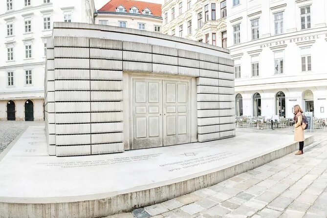Historical Hitler Walking Tour of Vienna - Judenplatz and the Austrian Jewish victims
